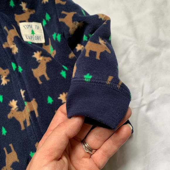 Just One You Carter’s Time to Explore fleece like one piece - 9 month - Picture 6 of 7